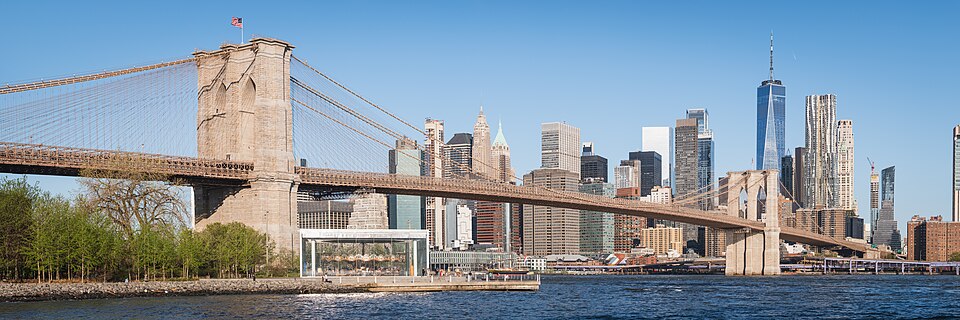 The Brooklyn Bridge and the Lower Manhattan skyline, New York City