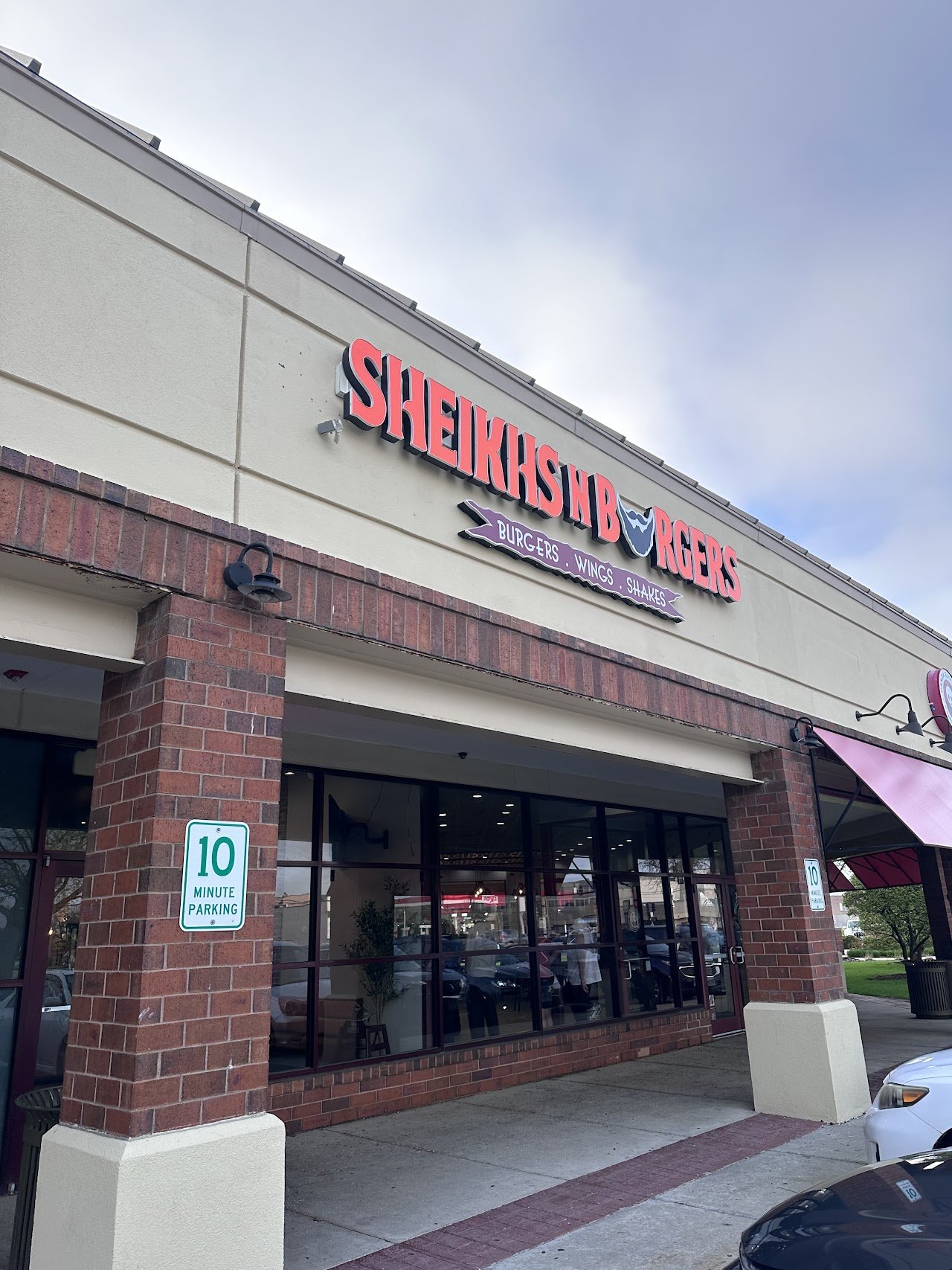 Sheikhs N Burgers (Skokie)