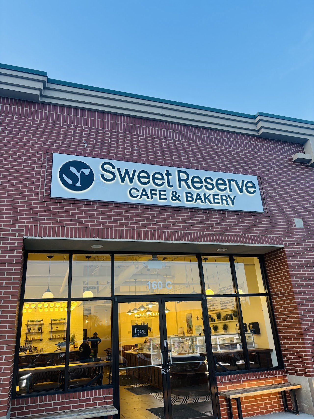 Sweet Reserve Cafe & Bakery (Schaumburg)