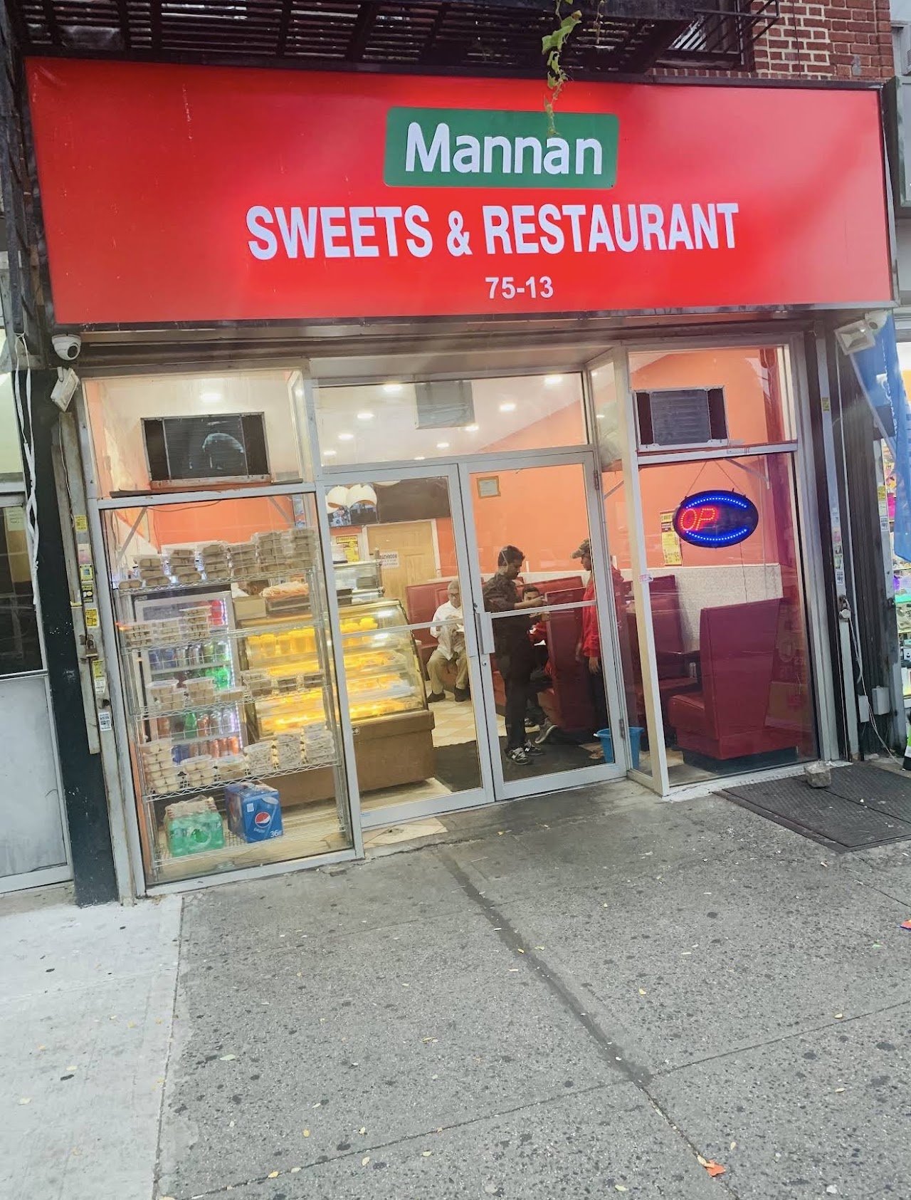 Mannan Sweets & Restaurant