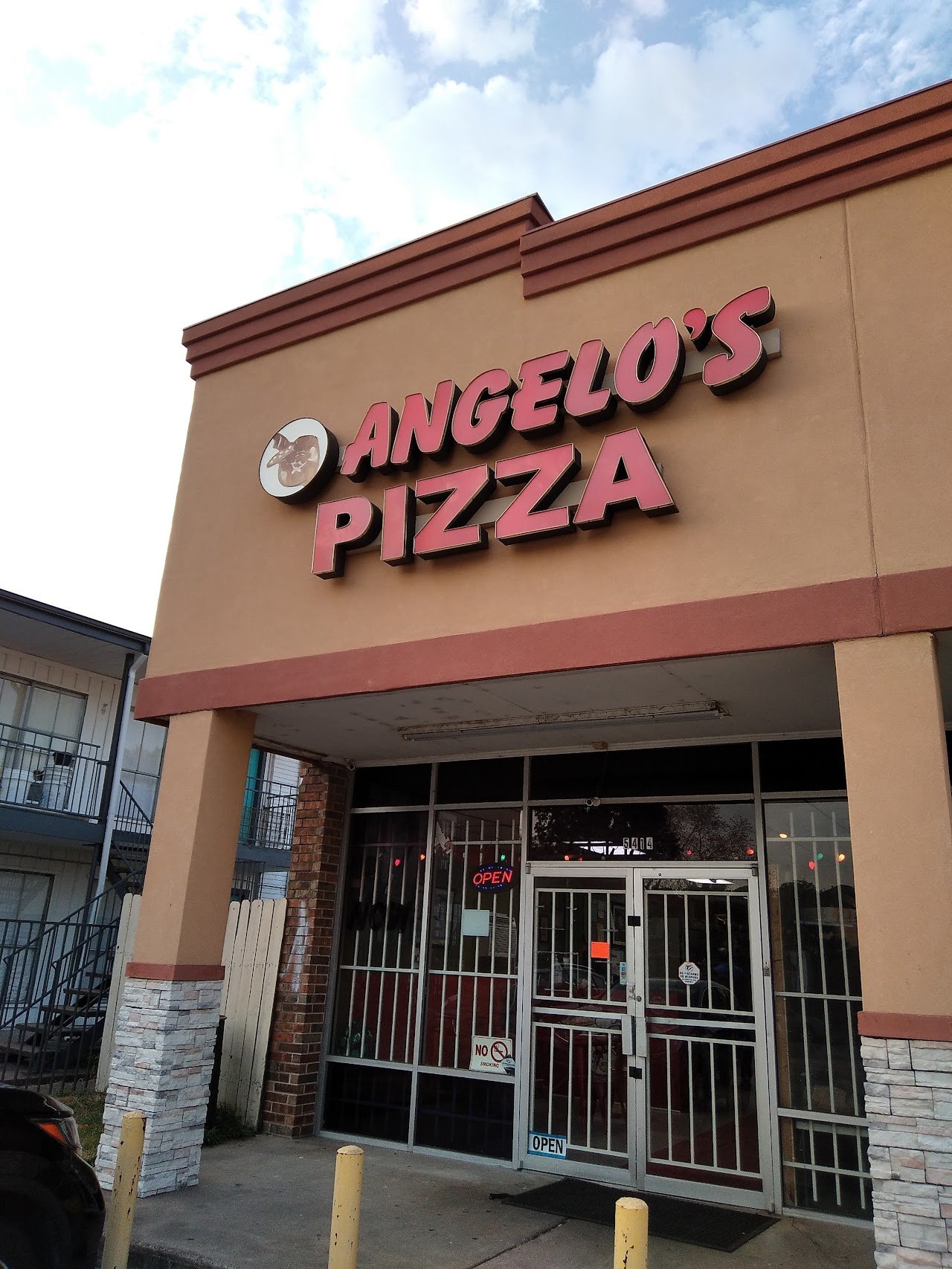 Angelo’s Pizza