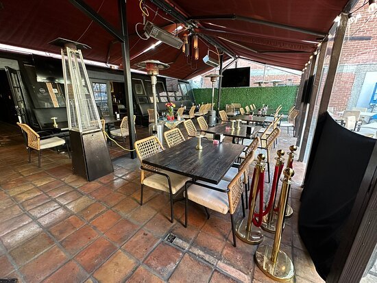 Diplomat Restaurant — Websearch photo