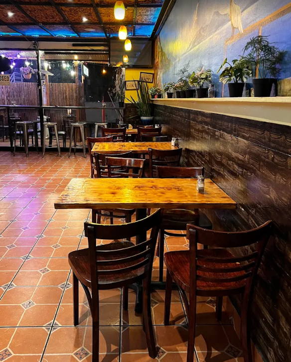 Quebobs Mediterranean Restaurant