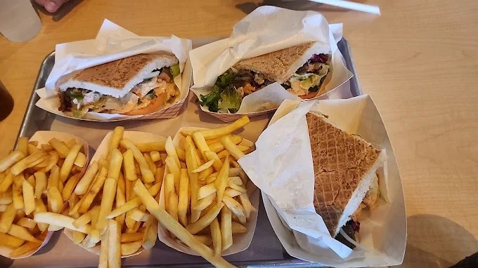Döner & Gyros, photo via a community directory