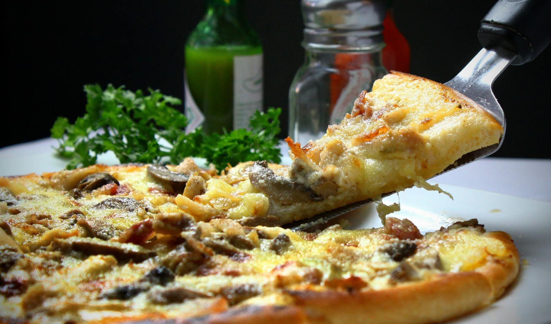 Ellwood Pizza — Halalrun photo