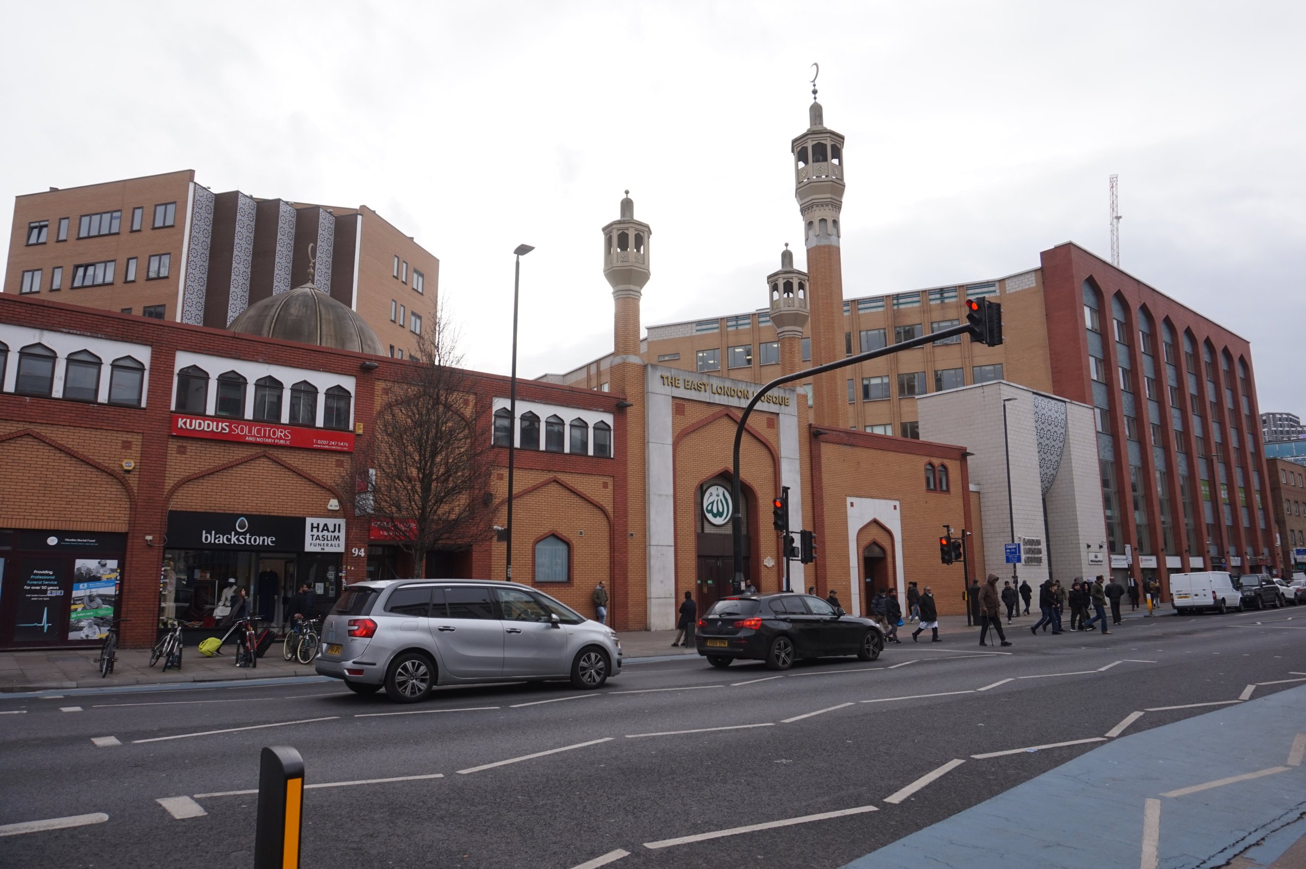 East London Mosque — Wikimedia photo