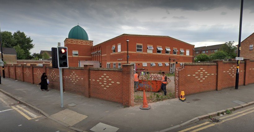 Bangladeshi Isalmic Social Organisation & Modina Mosque — Websearch photo
