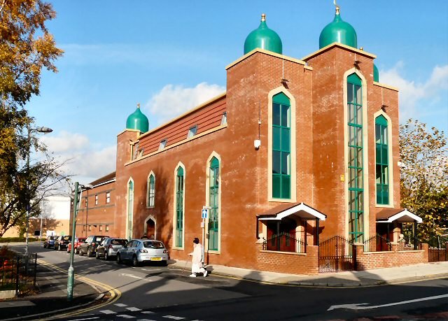 Sayyidah Aminah Jamia Masjid — Websearch photo