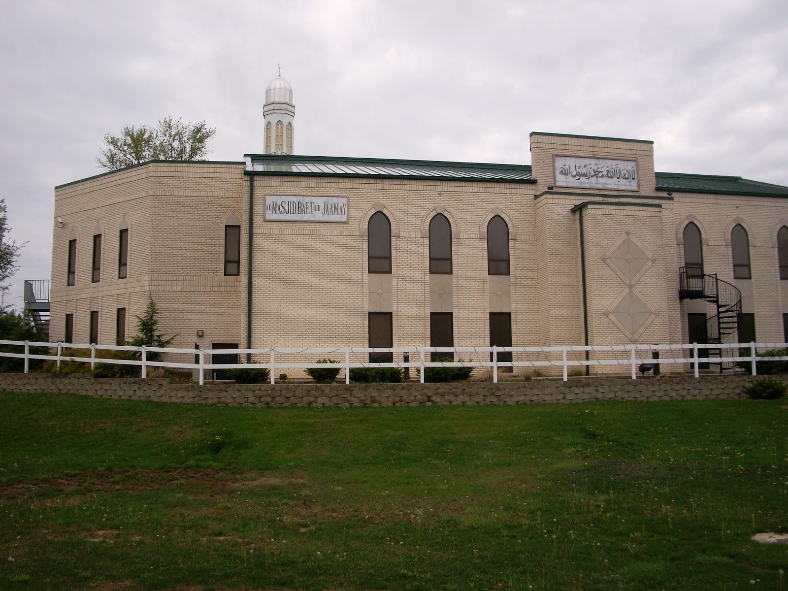 Jamia Masjid of Chicago — Websearch photo