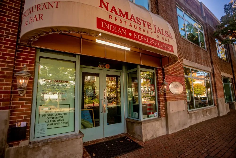 Namaste — Websearch photo