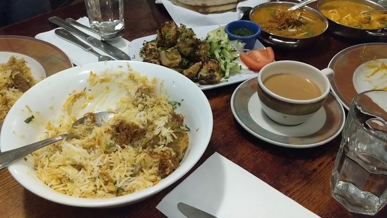 Naan N' Curry