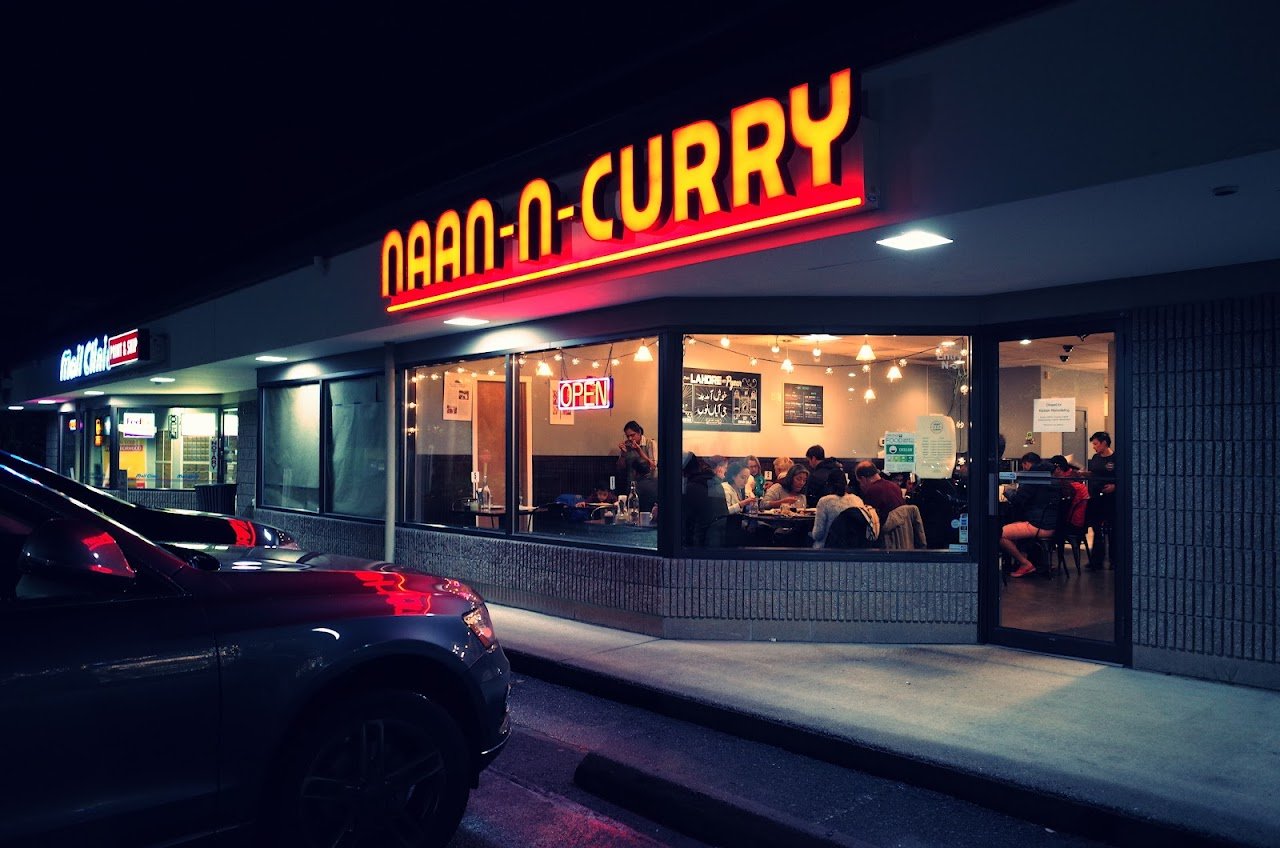 Naan N' Curry