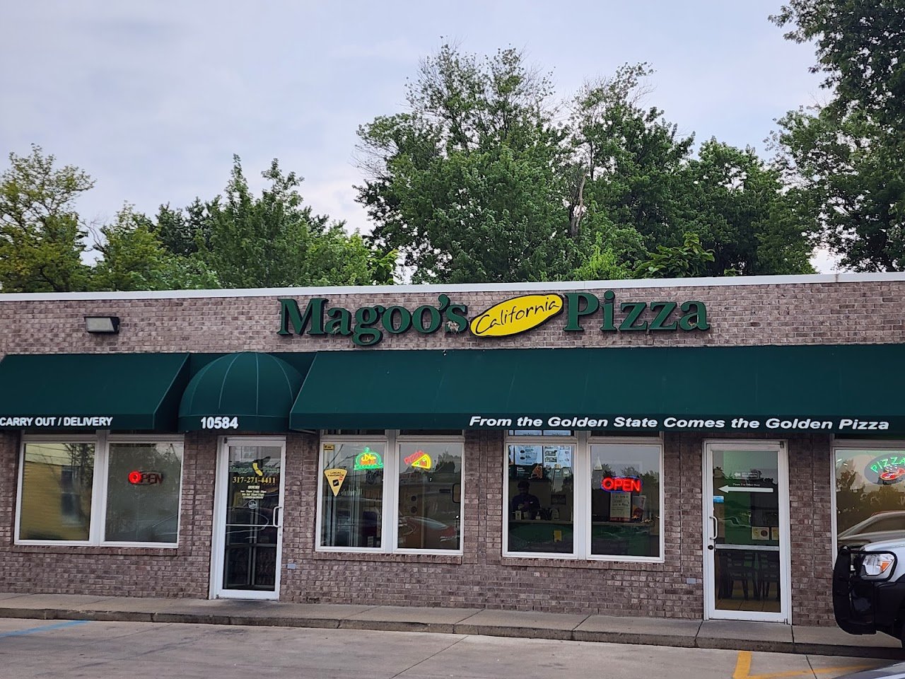 Magoo's California Pizza