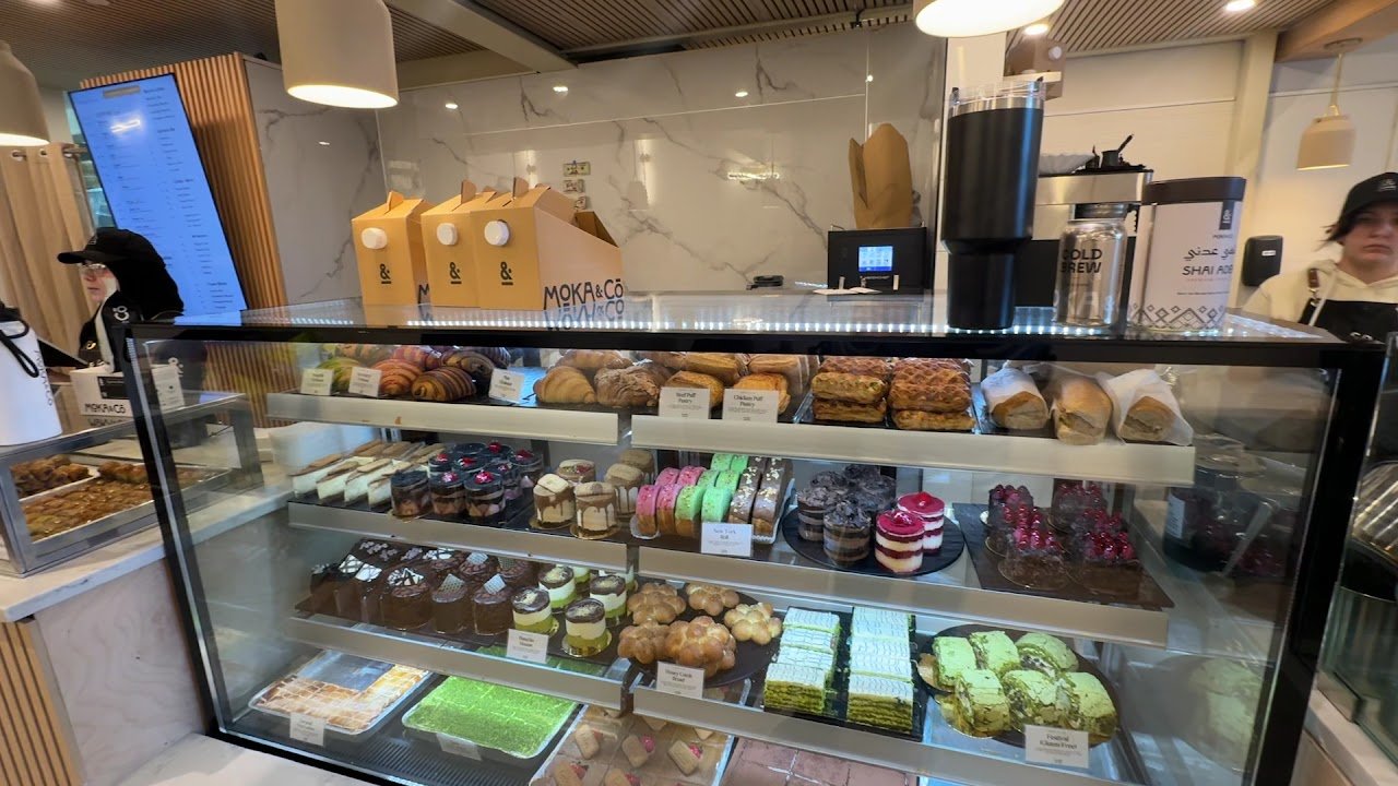 Moka & Co
