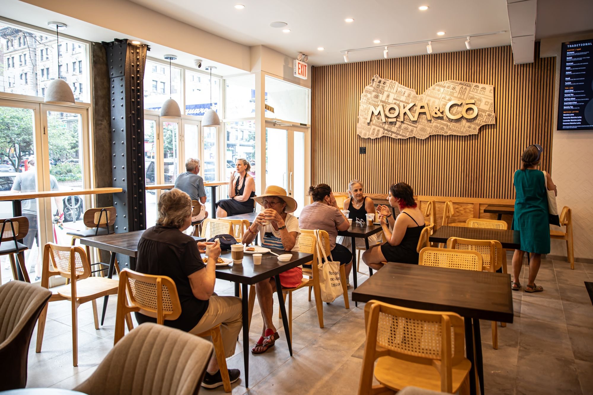Moka & Co — Websearch photo