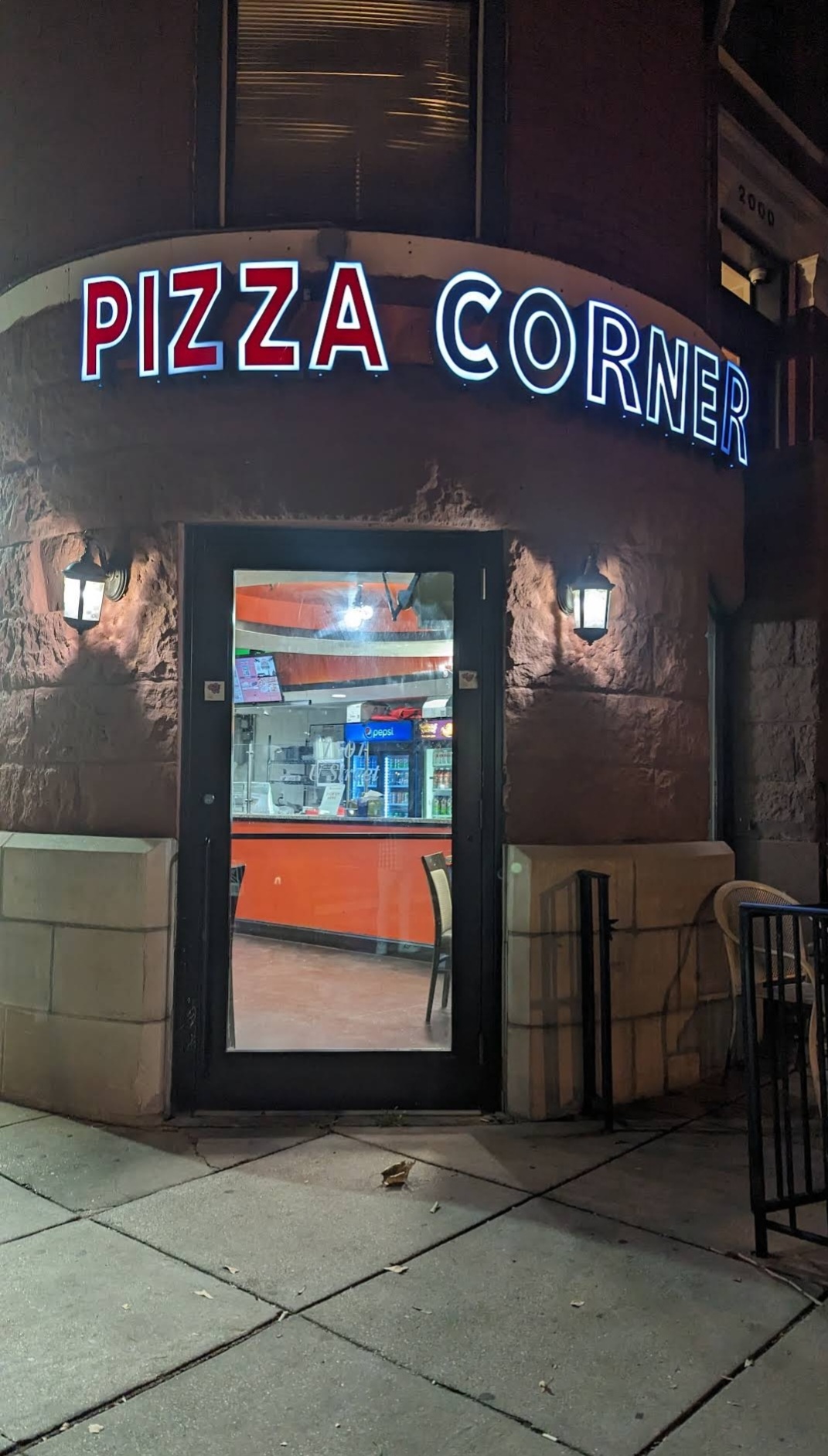 Pizza Corner (Halal)