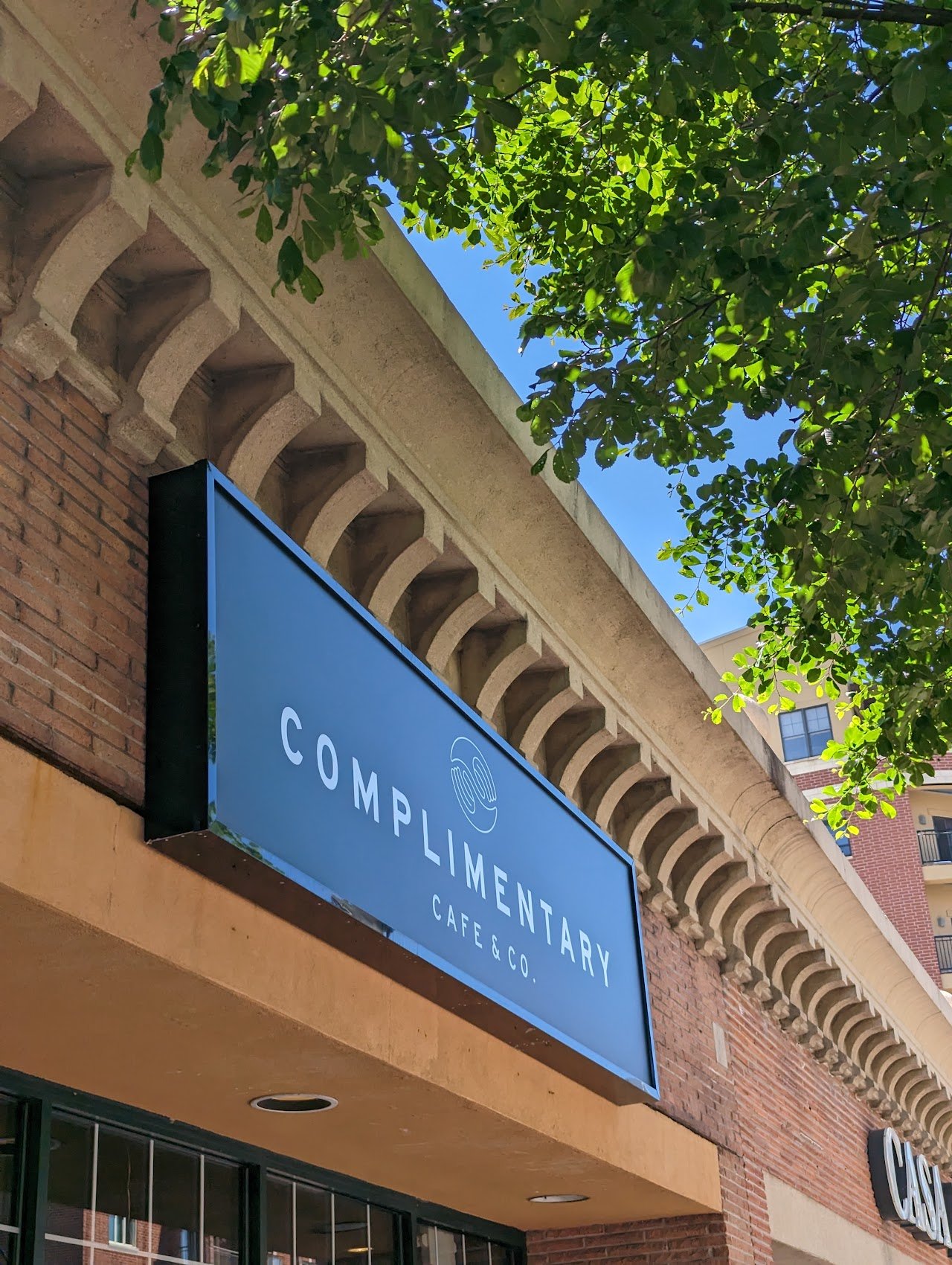 Complimentary Café