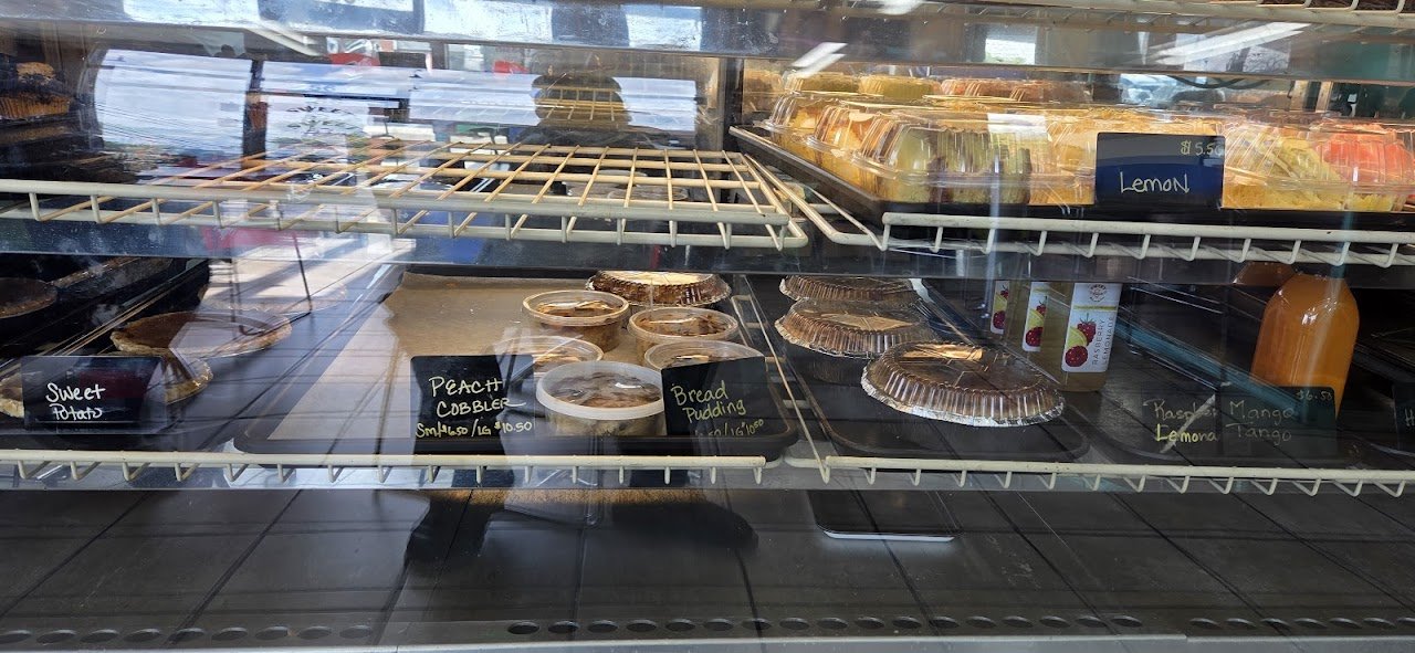 Sweet Tooth Cakes & Pastries