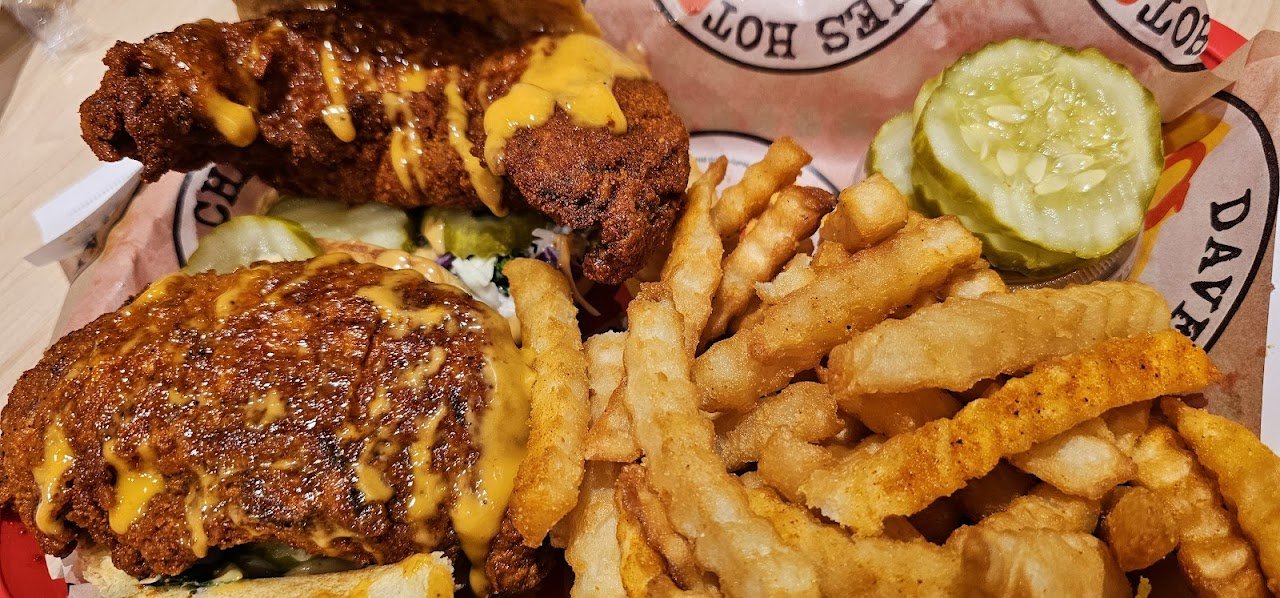 Dave's Hot Chicken - Davenport