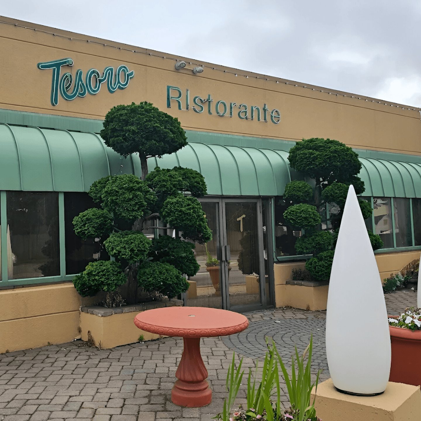 Tesoro — Websearch photo