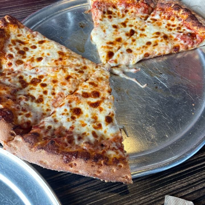 Pepperoni's — Websearch photo