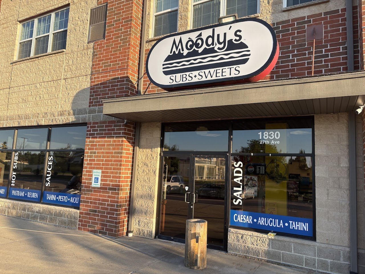Moody's Suns & Sweets